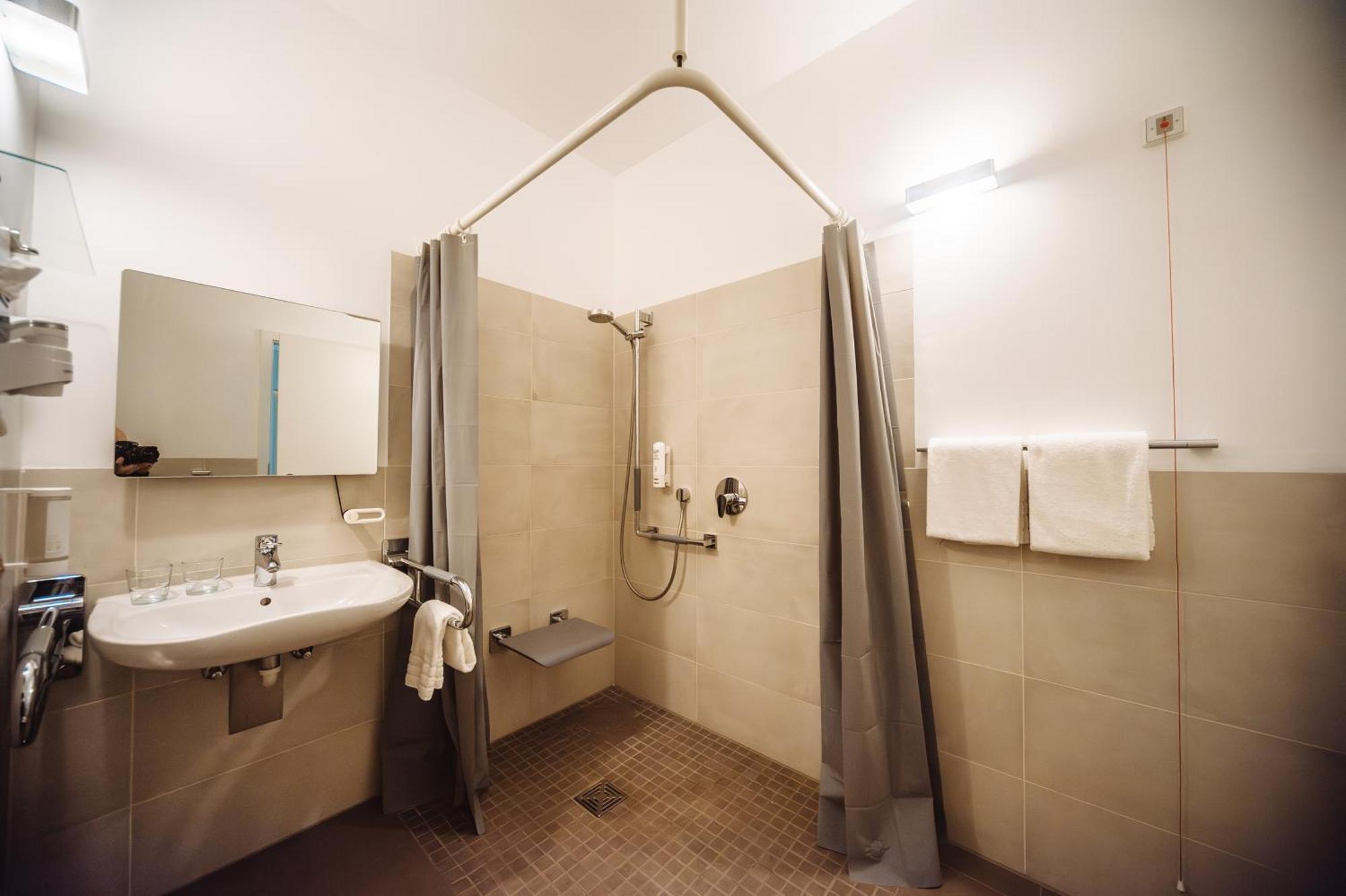 Landhotel Potsdam Esterno foto