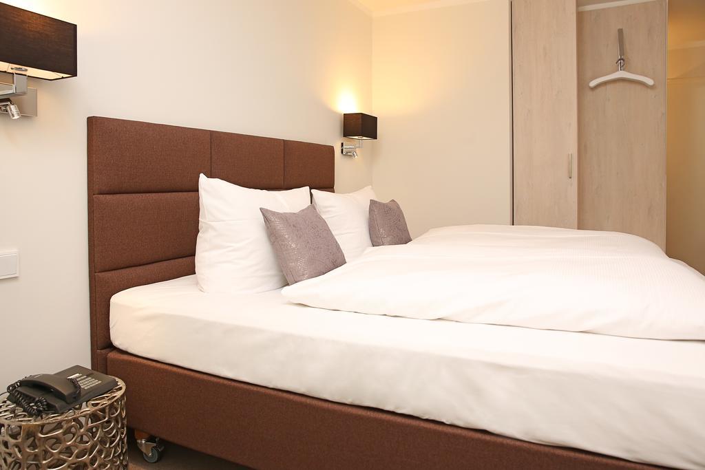 Landhotel Potsdam Esterno foto