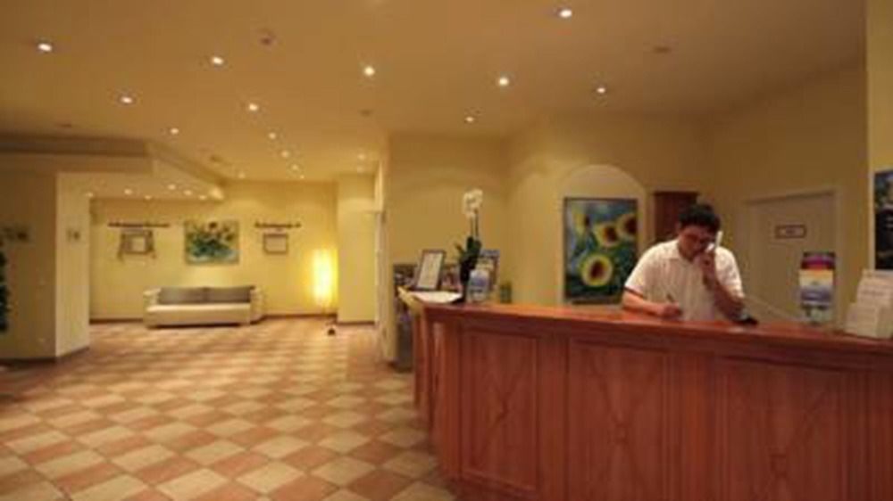 Landhotel Potsdam Esterno foto