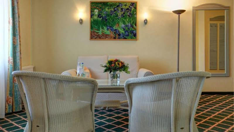 Landhotel Potsdam Esterno foto